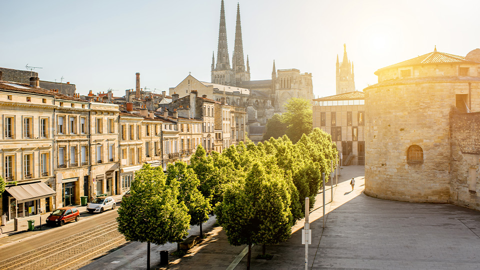 ville-de-bordeaux-visite-team-building-par-beesmile.jpg